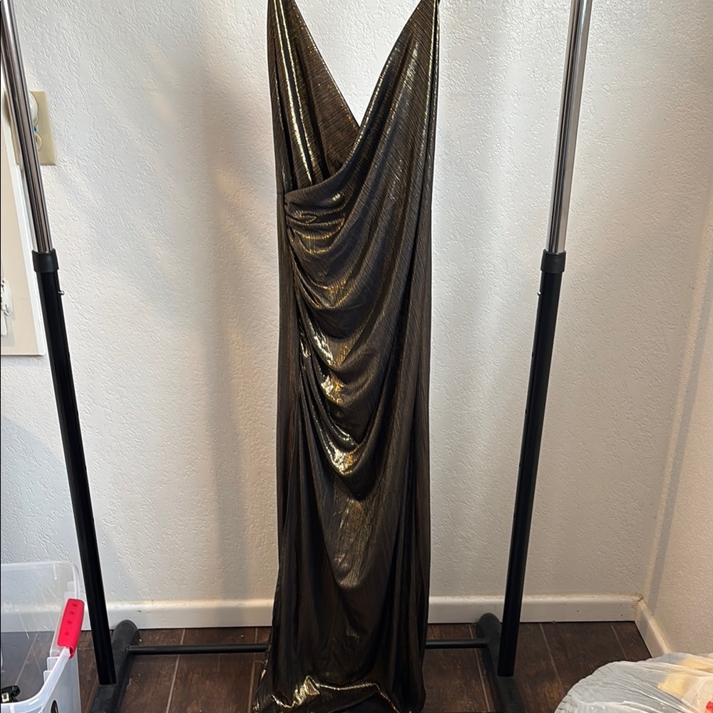 Elegant Metallic Gold Evening Gown